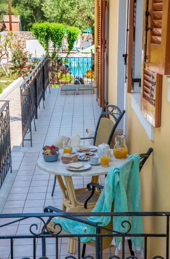 Livadi Studios With Pool Лакка Экстерьер фото
